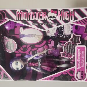 Monster High Spectra Vondergeist Doll NWT